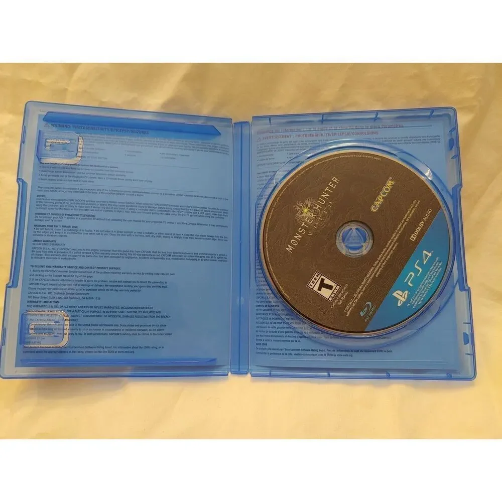 Monster Hunter WORLD Sony Playstation 4 PS4 Blu-Ray Disc Game